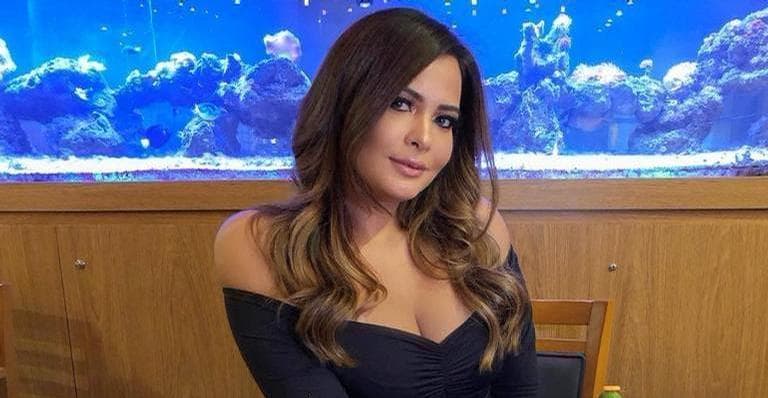 Chocada! Geisy Arruda aceita proposta de ménage e conversa vaza: "Vamos! Moram onde?"