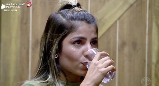 Hariany Almeida desaba e expõe drama após ataques envolvendo A Fazenda: "Não aguento mais!"