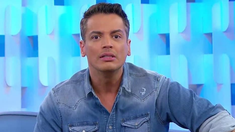 Leo Dias pede demissão do Fofocalizando