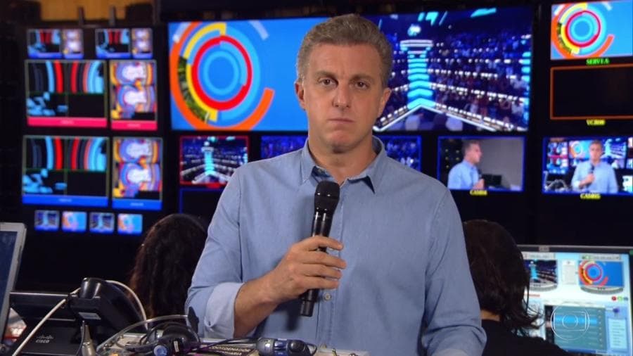 Emocionante! Luciano Huck encerra programa de forma diferente e faz homenagem: "Ano de muitas perdas"