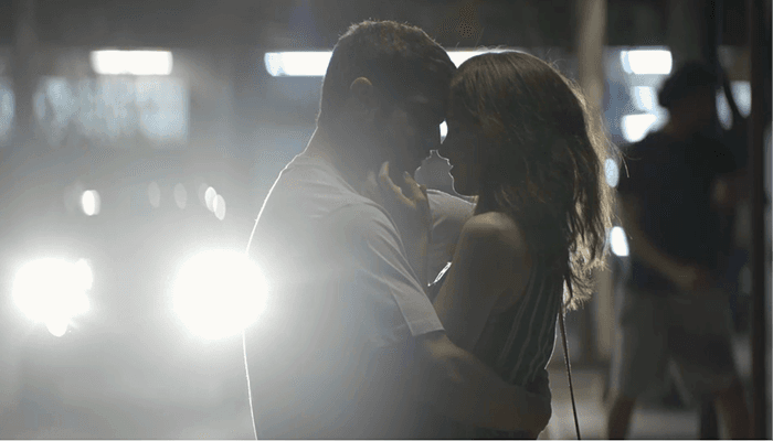 Rock (Caio Castro) vai se declarar para Joana (Bruna Hamú) em A Dona do Pedaço (Foto: Reprodução/Globo) Rock (Caio Castro) vai se declarar para Joana (Bruna Hamú) em A Dona do Pedaço (Foto: Reprodução/Globo)