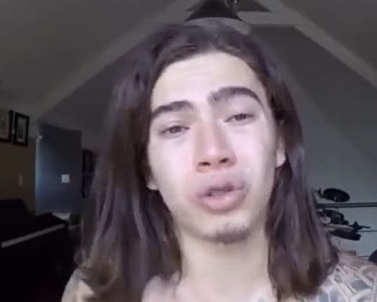 Lutando contra depressão, Whindersson Nunes cancela agenda de shows no exterior com medo de desgaste