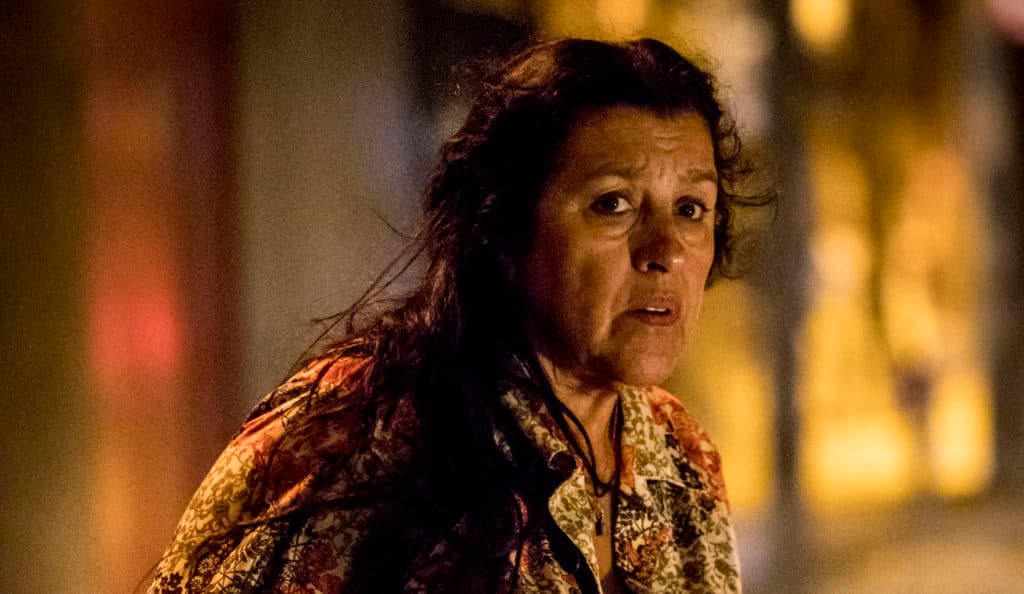 Regina Casé brilha como Lurdes, mas reclama da rotina de gravação de cenas: "Problema"