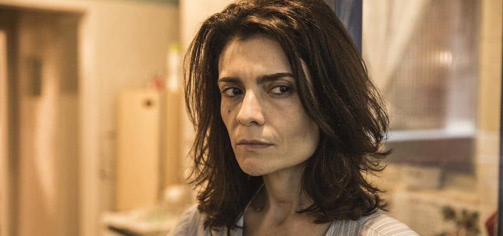 Amor de Mãe: Magno fica transtornado ao descobrir que Leila o denunciou para a polícia