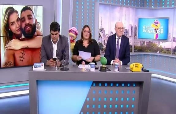 Substituto de Geraldo Luís comete erro ao vivo no Balanço Geral e Fabíola Reipert corrige apresentador
