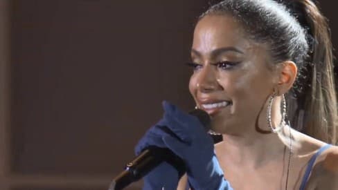 Para tudo! Anitta anuncia pausa na carreira e entrega: "cansada"