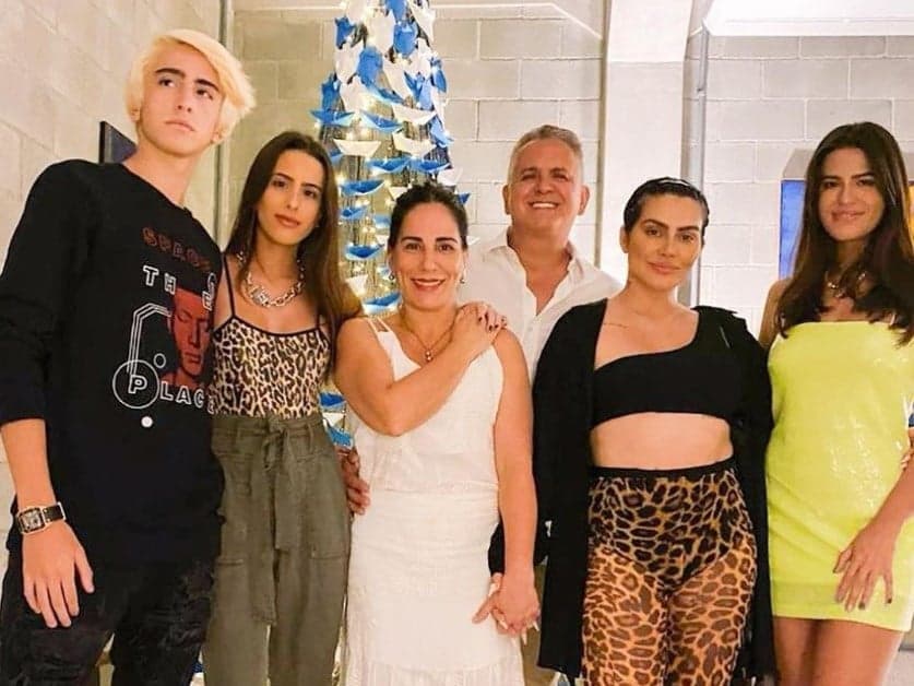 Gloria Pires e família no Natal (Foto: Reprodução)