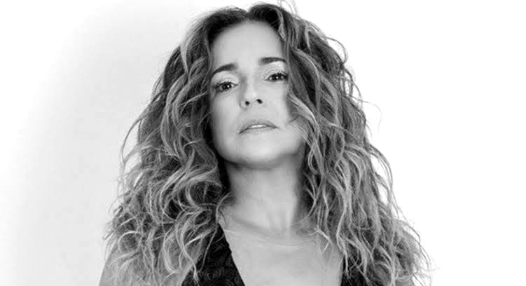 Daniela Mercury lamenta morte de dançarino