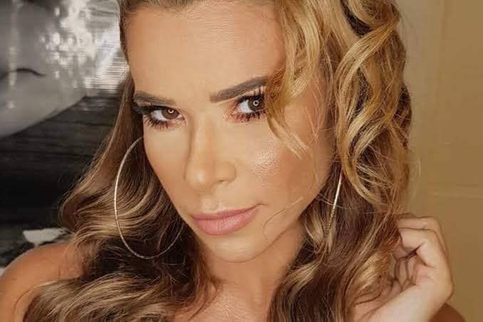 Dany Bananinha é criticada por não largar academia na gravidez