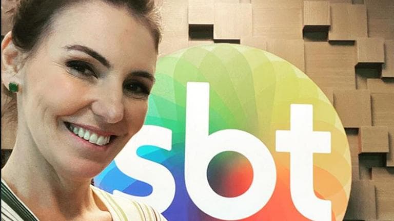 Glenda Kozlowski anuncia contrato com o SBT, comemora e recebe apoio de Fernanda Gentil