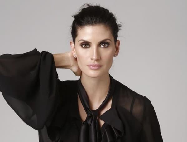 A modelo e apresentadora do Esquadrãdo da Moda do SBT, Isabella Fiorentino (Imagem: Divulgação) A modelo e apresentadora do Esquadrãdo da Moda do SBT, Isabella Fiorentino (Imagem: Divulgação)