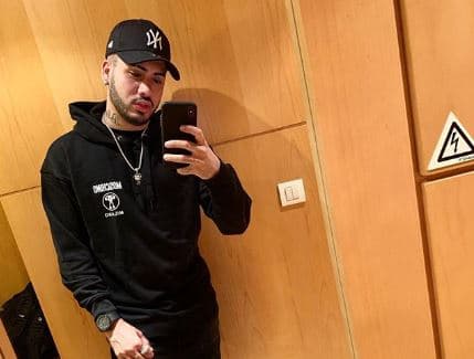 Kevinho publica foto ousada e dá o que falar