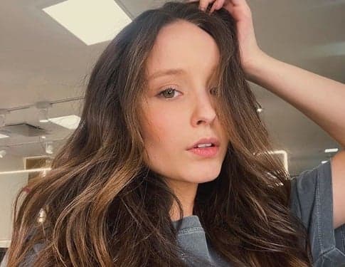 Passada! Larissa Manoela coloca facetas nos dentes e resultado espanta fãs