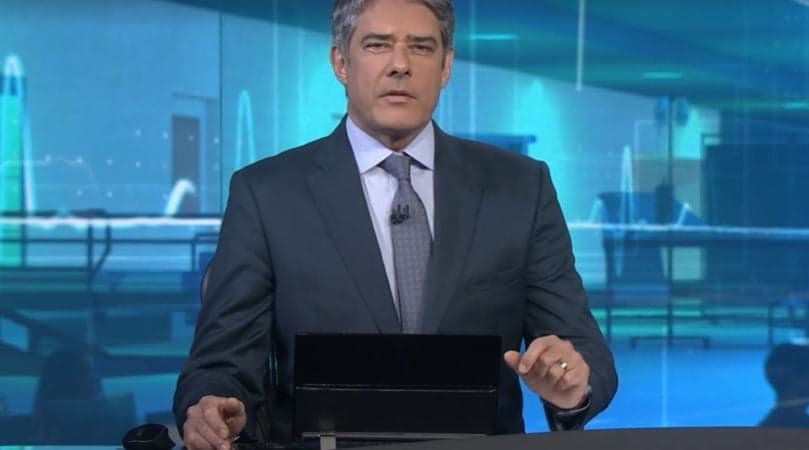 William Bonner emite comunicado agressivo contra ataque à Globo e detona grande nome ao vivo