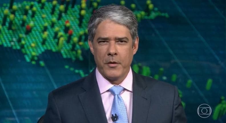 William Bonner vence batalha e faz anúncio no JN