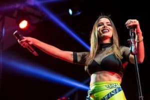 Anitta falou sobre seus relacionamentos e a sua fortuna em milhões (Foto: Reprodução) Anitta falou sobre seus relacionamentos e a sua fortuna em milhões (Foto: Reprodução)
