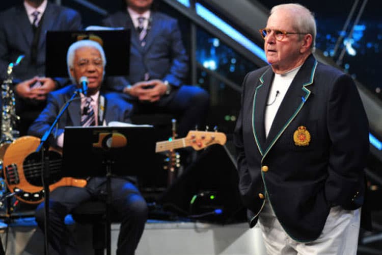Morre aos 85 anos Bira, eterno baixista do Sexteto de Jô Soares