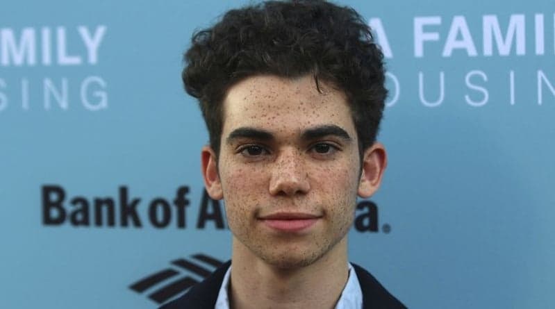 Cameron Boyce volta do mundo dos mortos, conversa com o pai e manda recado emocionante