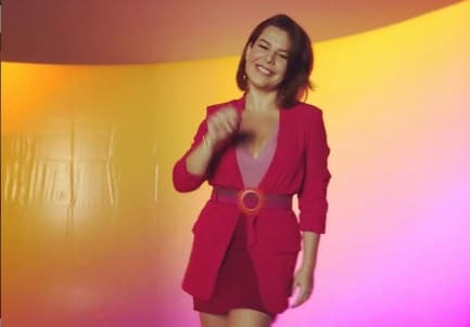 Fernanda Souza solta o verbo e fala pela primeira vez sobre fase solteira: “Nenhuma mulher deveria ser definida por isso”