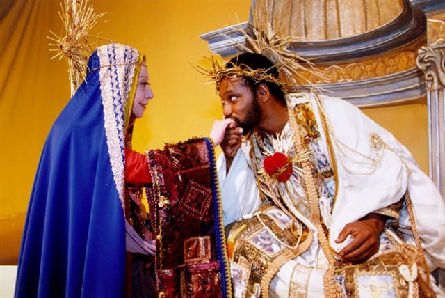 Nossa Senhora, a Compadecida (Fernanda Montenegro) e Jesus Cristo (Maurício Gonçalves) (Foto: Globo/Divulgação) Nossa Senhora, a Compadecida (Fernanda Montenegro) e Jesus Cristo (Maurício Gonçalves) (Foto: Globo/Divulgação)