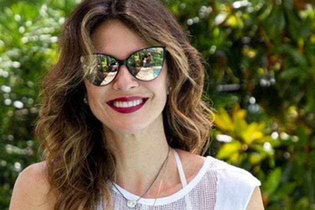 A fila andou? Luciana Gimenez é flagrada flertando com bonitão e romance é apontado