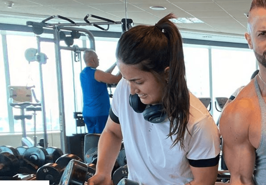 Mari Palma vai com o irmão bonitão na academia e internet vai a loucura: 'Esqueci que ele é bodybuilding'