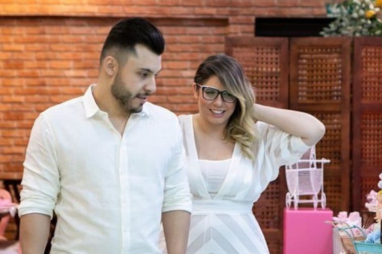 Marília Mendonça não perde tempo e compara testa do filho com a do marido: "coincidência"