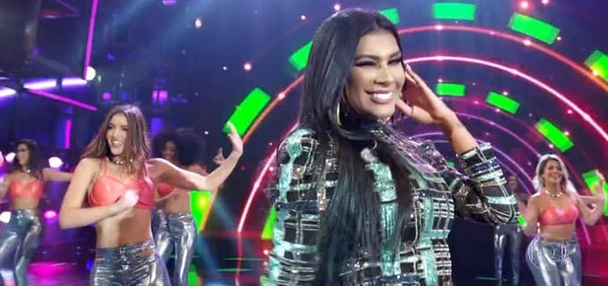 Faustão manda censurar música de famosa cantora no Domingão e atitude revolta público