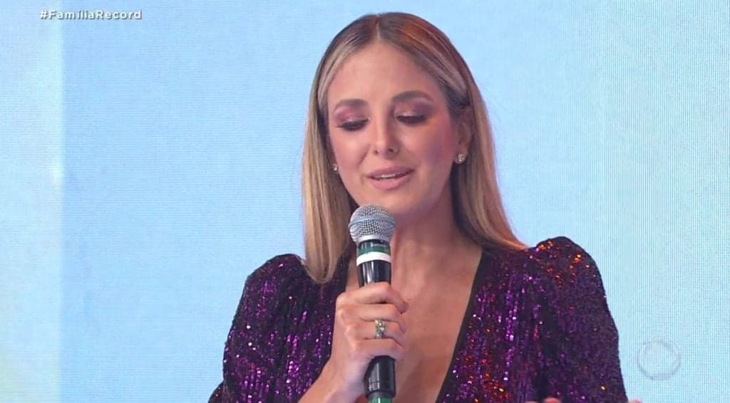Ticiane Pinheiro se emociona ao revelar que tirou Gugu Liberato em Amigo Secreto da Record