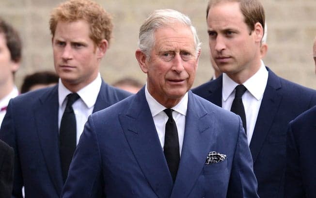 Fora da realeza e com dinheiro no bolso! Príncipe Harry continuará recebendo mesada do pai após renuncia