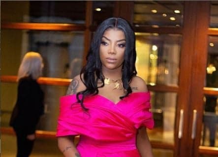 Ludmilla expõe bastidores de festa internacional e choca com sinceridade: "Não vou fingir costume car****"