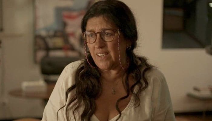Regina Casé, após ser dispensada pela Globo, revela para quem torce no BBB20: "estou com esse Amor de Mãe''