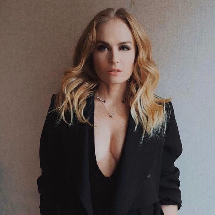 Angélica Angélica