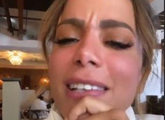 Anitta faz deboche com presença de famosos no BBB20: "Quem vai lavar louça?"