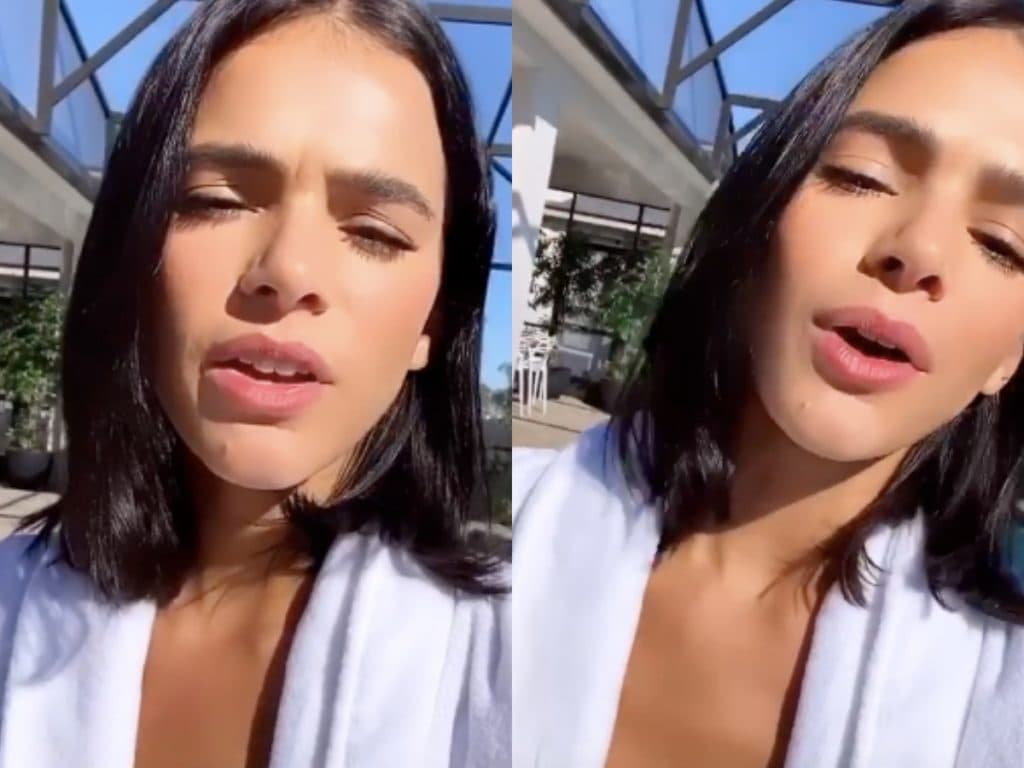 De maiô cavadíssimo, Bruna Marquezine perde a vergonha e empina bumbum para câmera: "Animada"