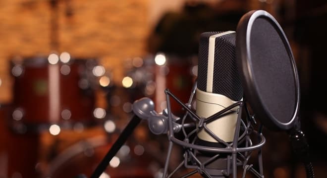 Bomba! Cantoras gatas do sertanejo estão namorando e relacionamento que era segredo explode