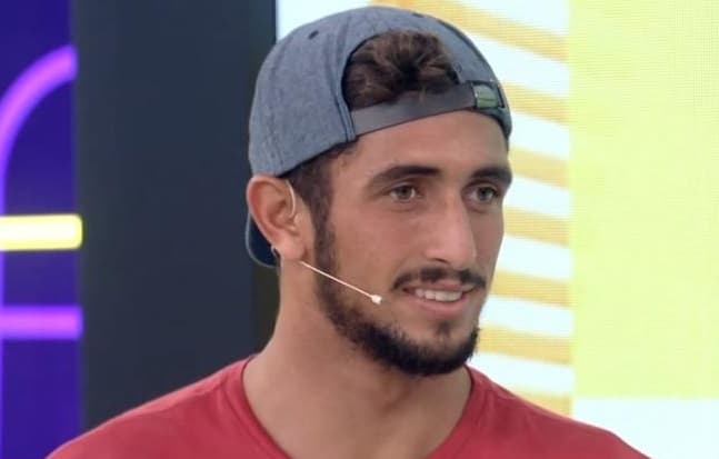 Lucas Chumbo, do BBB 20, se pronuncia após ser detonado por comentários maldosos e resposta causa choque