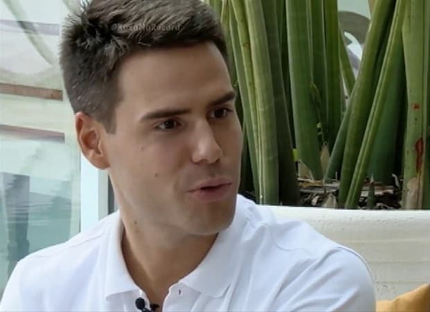 Apresentador da Record, não se controla, diz que ficou com cheiro de Luiz Bacci e dá o que falar: "Te amo"