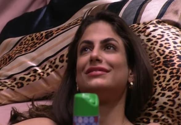 BBB 20: Mari Gonzalez confessa ter ficado noiada no reality ao receber proposta de Lucas