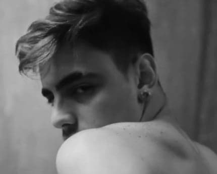 Filho de Alexandre Frota vende vídeo em que aparece se masturbando, valor é divulgado e gera polêmica familiar