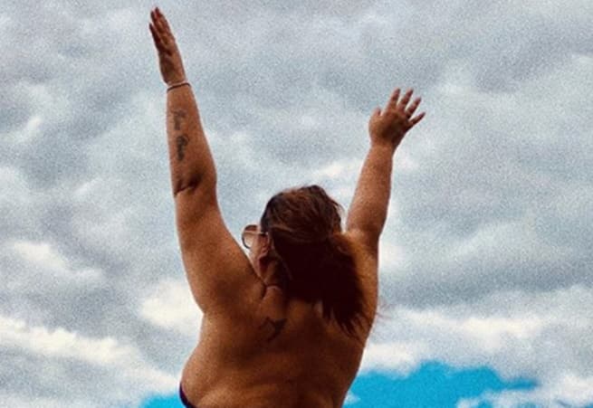 Após suposta traição do marido, Preta Gil aparece só de biquíni e manda recado: "Até breve"