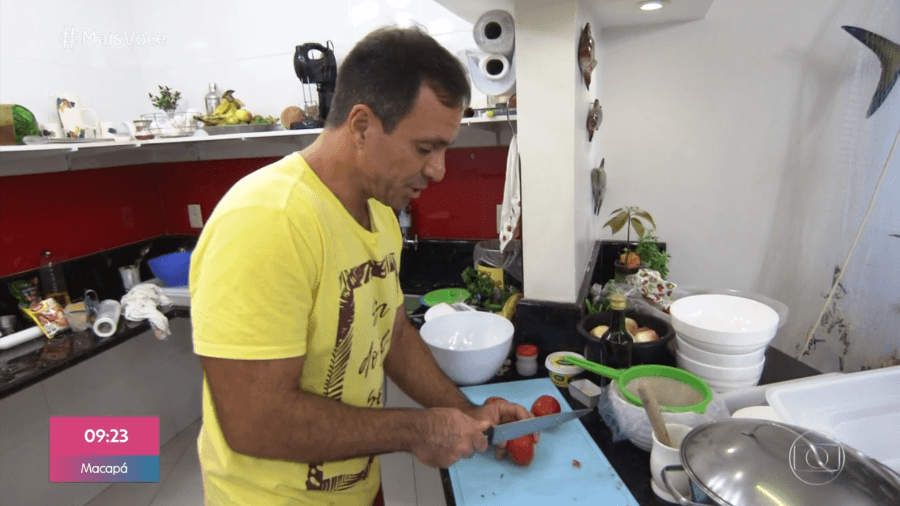 Participante do Jogo de Panelas no Mais Você é zoado na web por ter voz parecida com Bolsonaro