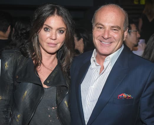 Mulher de Marcelo de Carvalho expõe apresentador e divulga foto íntima do empresário