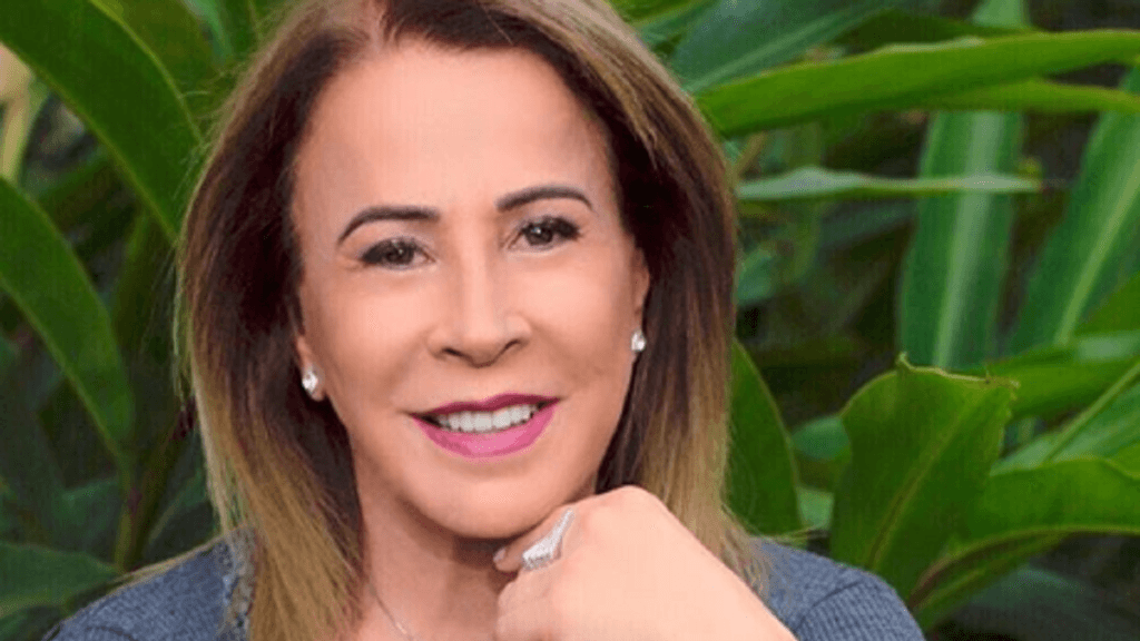 Após anos do fim do casamento com Zezé, Zilu Camargo se expõe e curte comentário difamatório sobre o cantor