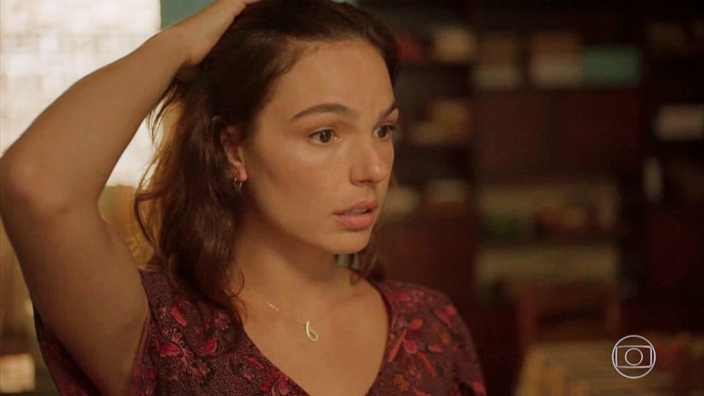 Amor de Mãe: Betina fica horrorizada com a descoberta de segredo podre de irmão falecido