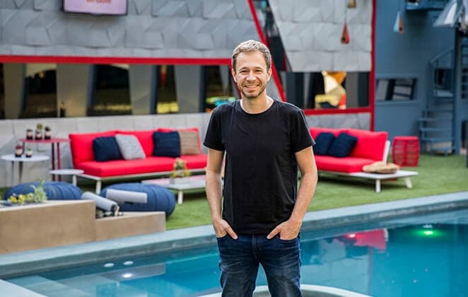 Globo acaba com mistério e anuncia BBB20 com participantes especiais e líder com mais poderes