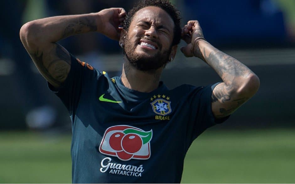 Neymar dá em cima de atriz e faz público morrer de vergonha com cantada bizarra: "Que p#rra"