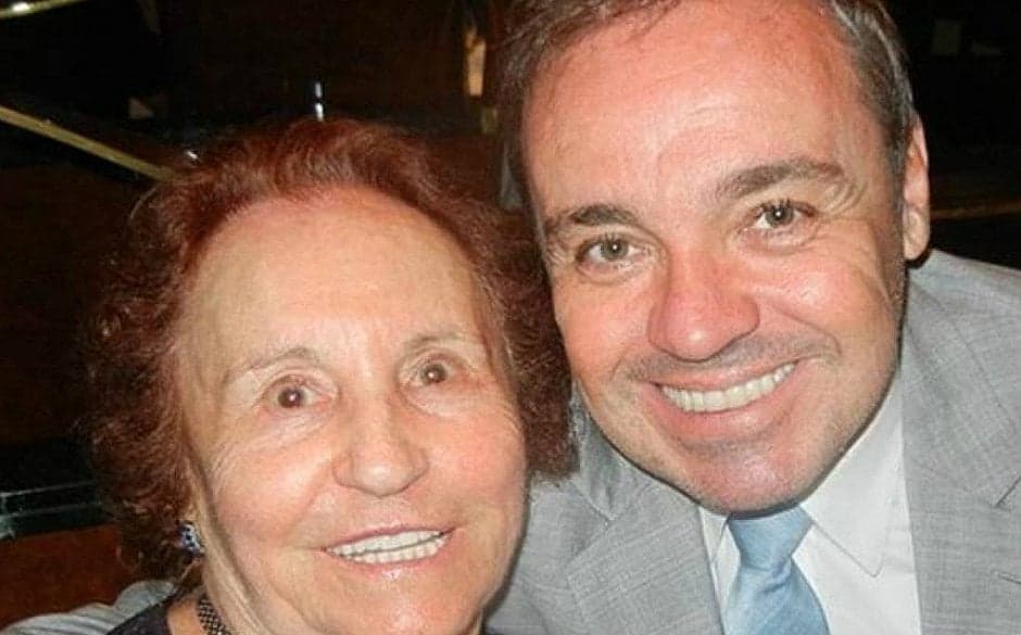 Maria do Céu, mãe de Gugu Liberato, quebra o silêncio pela primeira vez. Foto: Reprodução Maria do Céu, mãe de Gugu Liberato, quebra o silêncio pela primeira vez. Foto: Reprodução