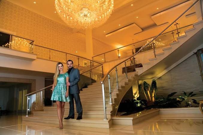 Mansão de Luciano Camargo, da dupla com Zezé, é impressionante (Foto: Divulgação)