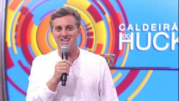 Luciano Huck se envolve em polêmica e é acusado de usar a Globo em campanha presidencial